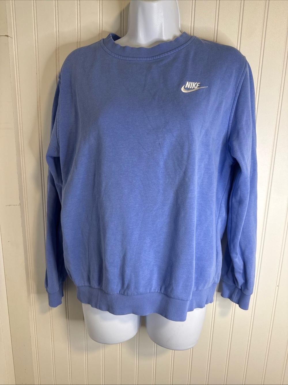 Nike Women's Periwinkle Crewneck Sweatshirt